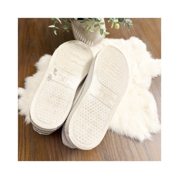 J slides Leyla shoes!!! Just in!! White sneakers! Size. 8.6 - Picture 5 of 6